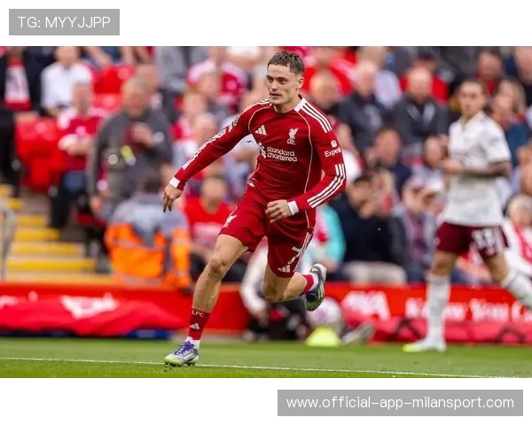 英超焦点:斯洛特赢球却“对他生气”,VAR引发争论 英超焦点:斯洛特赢球却“对他生气”,VAR引发争论